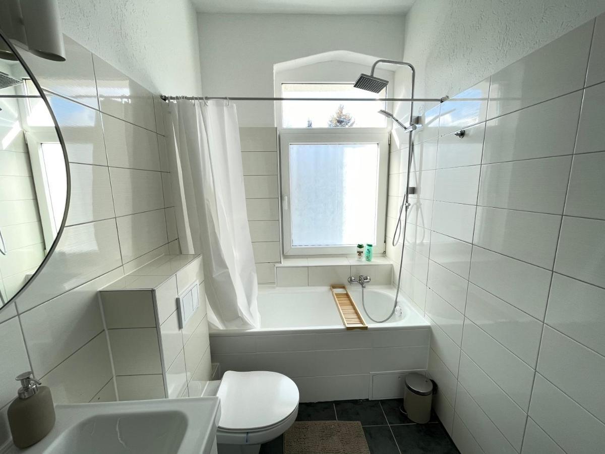 75Qm - 3 Rooms - Free Parking - Mallibase Apartments Hannover Esterno foto