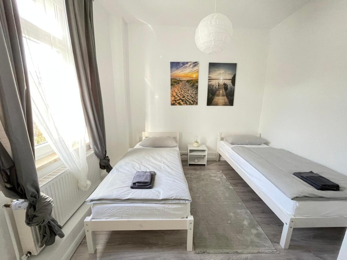 75Qm - 3 Rooms - Free Parking - Mallibase Apartments Hannover Esterno foto