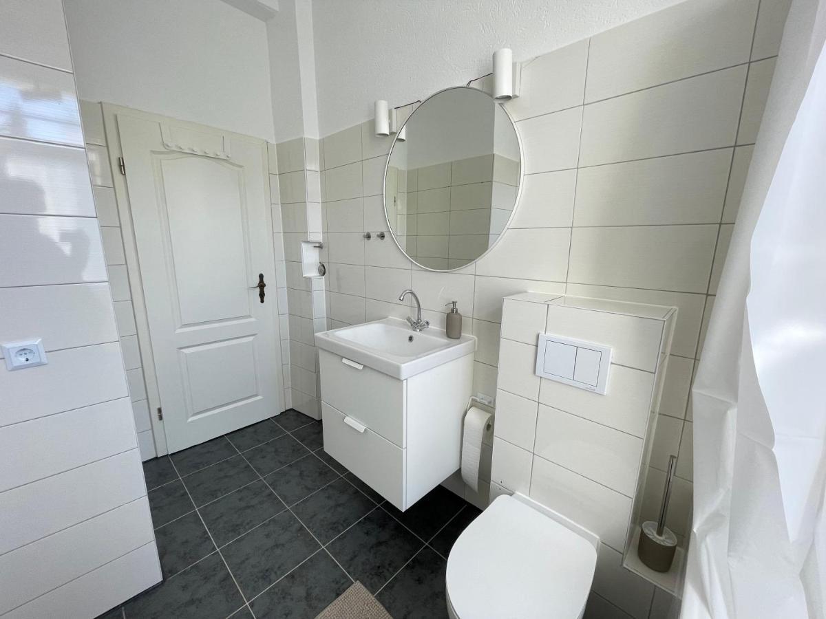 75Qm - 3 Rooms - Free Parking - Mallibase Apartments Hannover Esterno foto