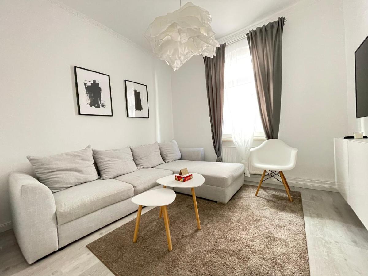 75Qm - 3 Rooms - Free Parking - Mallibase Apartments Hannover Esterno foto